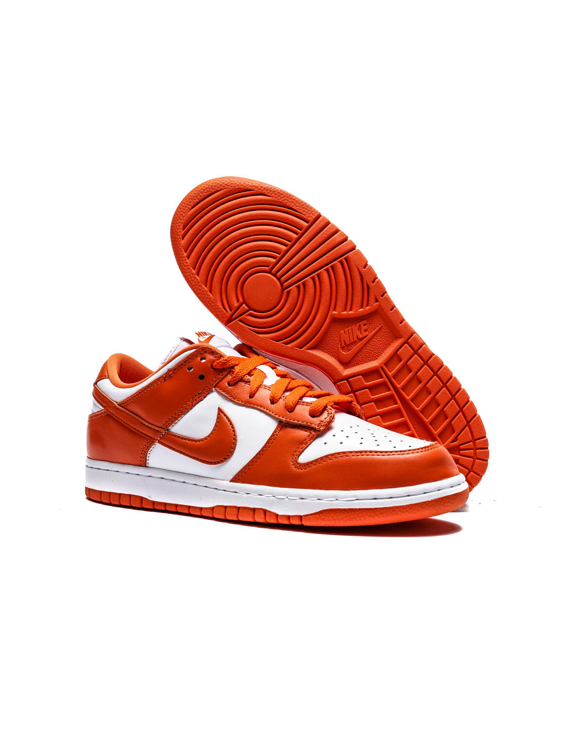 Nike dunk low special on sale edition white / orange blaze